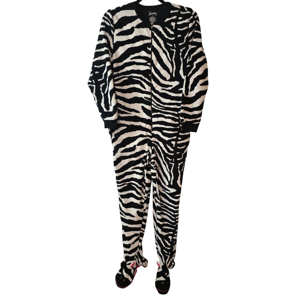 Nick & Nora Zebra Print Fleece Footie Pajamas One Piece Sleepwear NWT Small‎